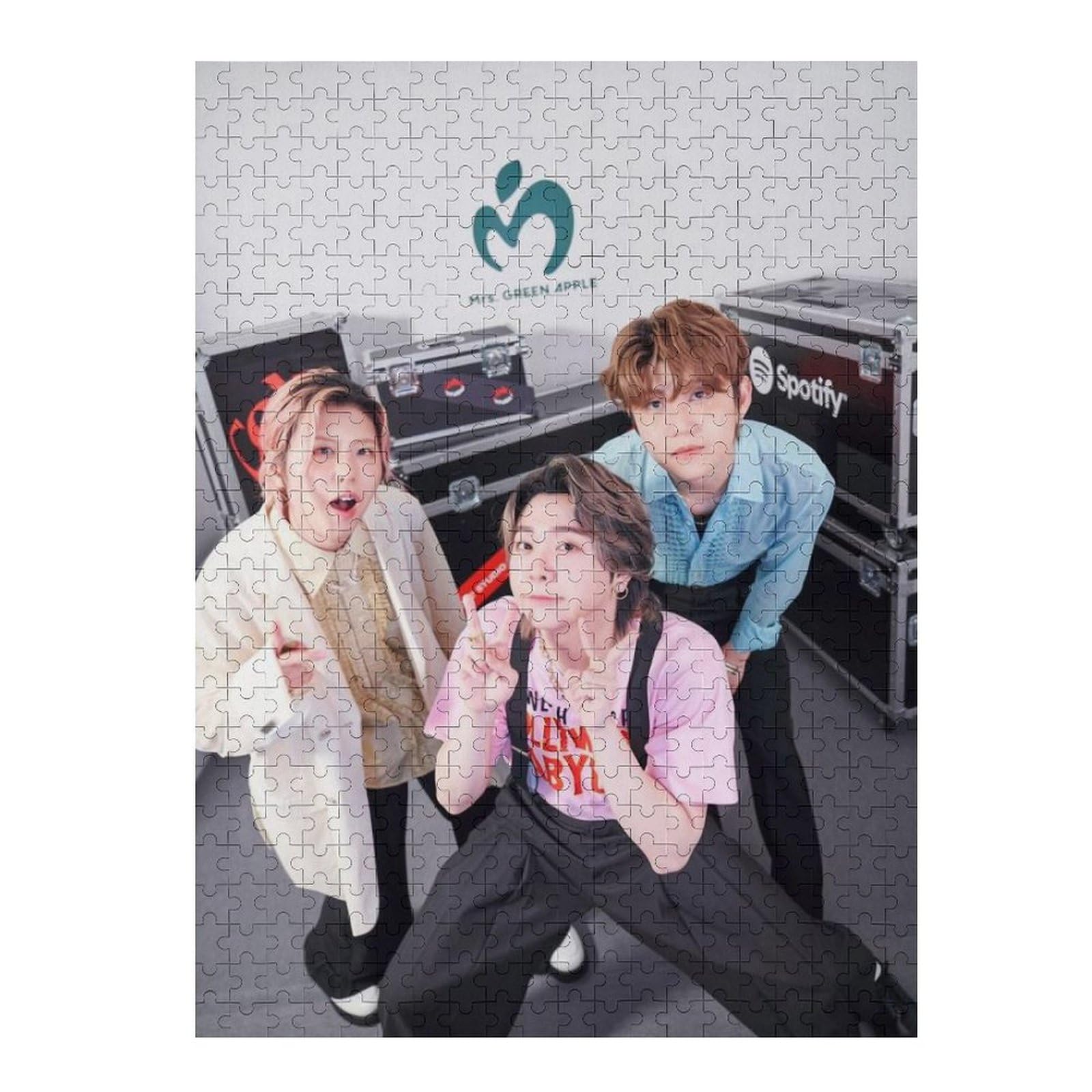 Amazon.co.jp: ミセス・グリーン・アップル ジグソーパズル 木製